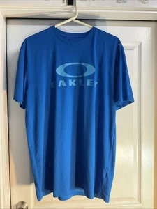 Camisa Oakley Para Hombre Grande Azul Hydrolix Performance Fit Camiseta Atlética Logo Honduras - Imagen 1 de 4