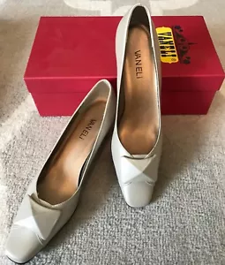 NEW Vaneli Remma Heels Size 6 N - Sand - Picture 1 of 6