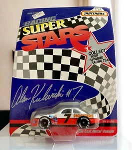Matchbox Alan Kulwicki 1992 #7 Hooters Ford Thunderbird NASCAR 1:64 Diecast - Picture 1 of 3