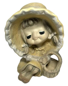 1960's Bisque Ceramic Planter Big Eye Girl Sitting Bonnet Basket Retro Japan 6" - Picture 1 of 8