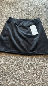 Lululemon women’s Scuba HR Velvet Mini Skirt. Size M NEW - Picture 1 of 5