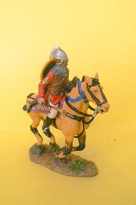 DELPRADO : COLLECTION DU MOYEN AGE TRES BEAU CHEVALIER A CHEVAL - Picture 1 of 6