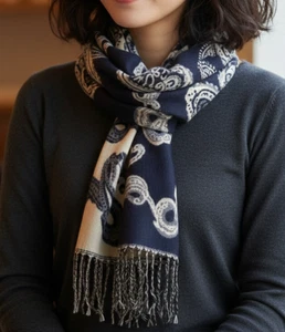 Sciarpa donna fantasia paisley frange blu beige calda invernale elegante - Foto 1 di 21