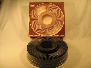 [g2] BANDEJA GIRATORIA 100 Yankee vintage para 2 x 2 diapositivas - Imagen 1 de 3