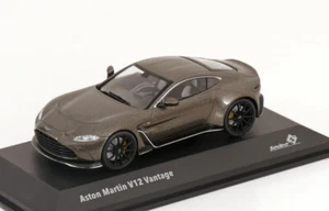 1:43 Solido Aston Martin V12 Vantage Coupè grigio scuro-metallizzato - Foto 1 di 3
