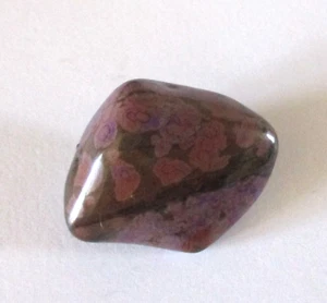 Sugilith ~ Trommelstein ~ Handschmeichler ~ Heilstein ~ Edelstein ** - Bild 1 von 5
