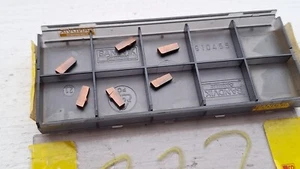 6 Punte per scanalature in carburo Sandvik N151.3-200-20-4G 1125 (2.00mm 2mm 2.0 inox - Foto 1 di 2