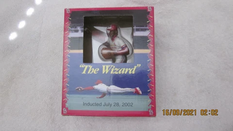 McDONALDS STL CARDS HOF OZZIE SMITH "THE WIZARD" FIGURINE MINT IN BOX Cover