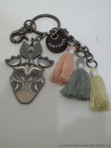 Llavero Sakroots Cuernos Búho Tela Borlas Gris Plata Metal Llavero Bolso Dije - Imagen 1 de 6