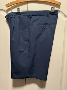 Haggar Mens Outdoor Shorts Chino 32X9" Navy Blue Polyester Pocket Pleated - Picture 1 of 2