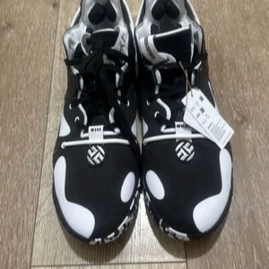 NWT Adidas Mens Black White Harden Vol. 6 Athletic Basketball Shoes Size 14 - Picture 1 of 7