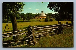 Postcard Vtg Round Barn Architecture Grand Isle Vermont - Picture 1 of 2