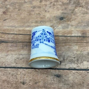 Vintage Blue & White Winter Scene Gold Band Dimple Top Porcelain Thimble - Picture 1 of 7