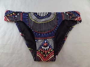 NUEVO SIN ETIQUETAS Bar III VESSI Negro Fresa Faja Tab Hipster Fondo de Natación Talla M - Imagen 1 de 4