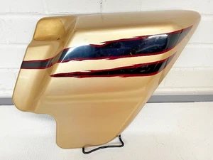 Harley Davidson OEM FLHRSEI2 CVO Road King Side Cover, Right 66673-03BFG *Nice - Picture 1 of 7