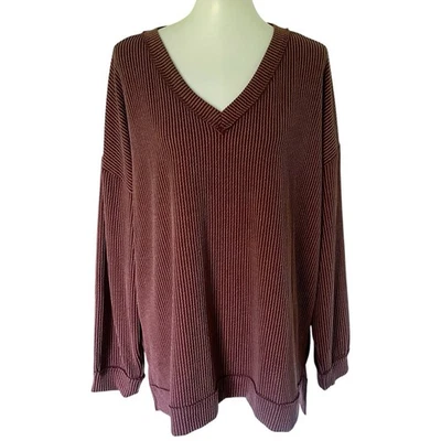 Camisa túnica blusa textura Maurices talla XL acanalada ondulada granate borgoña cuello en V Foto 1 de 4