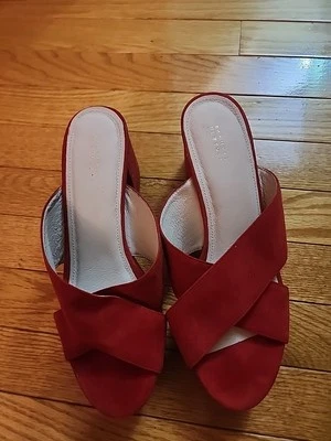 Sandalia Barneys New York Roja Gamuza Tacón Bloque Correa Entrecruzada Plataforma Talla 10  Foto 1 de 4