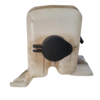 Radiator Coolant Overflow Bottle For 2006-2014 Kia Carnival/Grand Carnival VQ - image 1 of 3