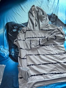 Women's Grey Hoodie Size S Unbranded Casual Pullover Sweatshirt - Picture 1 of 9