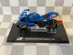 1:24 IXO - ALTAYA SUZUKI GSV-R KENNY ROBERTS JR. 2004 - Foto 1 di 6