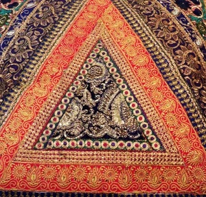 24" TRADITIONAL SARI BEADS SEQUIN FESTIVE SEASON GIFT THROW CUSHION PILLOW COVER - Picture 1 of 8