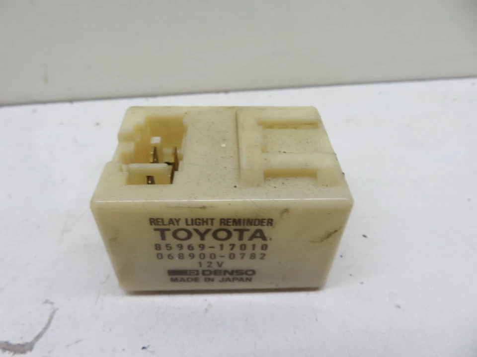 TOYOTA MR2 MK2 SW20 LIGHT REMINDER RELAY 85969-17010 1990-1999 REF0013-14 - Image 1 of 4