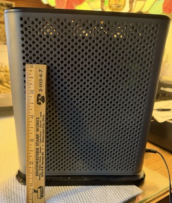 Motorola Cable Modem DOCSIS 3.1 MB8611 Xfinity Comcast Cox Spectrum Multi GB - Image 1 of 1