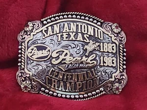 RODEO TROPHY FIBBIA CHAMPION BRONC RIDING☆1983 SAN ANTONIO BIRRA PERLA☆RA☆514 - Foto 1 di 12