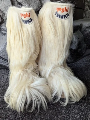 Vintage Tecnica Yaghi Women's Goat Fur Snow Boots Size 38 White Italy Apre Ski - Image 1 of 4