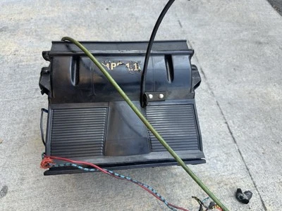 Fiat 124 Spider • Conjunto caja calefacción original + mandos. Piezas Foto 1 de 4