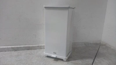 Rubbermaid Commercial Products FGST24EPLWH 13 Gal Container Cap Square Step Can - Image 1 of 4