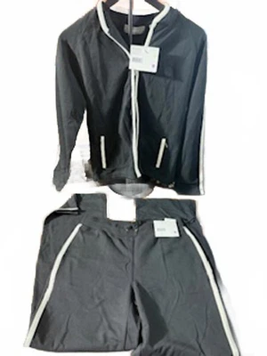 Chándal Liz Claiborne Para Mujer Negro Entrenamiento con Rayas Blancas, Talla S/M Foto 1 de 4