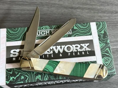 ROUGH RYDER GREEN MALACHITE MOTHER OF PEARL STONEWORX TRAPPER KNIFE RR2032 - Image 1 of 4