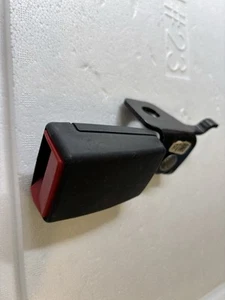 Dodge Dart Seat Belt Buckle Center Latch Rear Back 2013 2014 2015 2016 - Picture 1 of 4