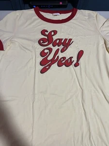 Lularoe L Liv Ringer Shirt Large “Say Yes” Cream Red #259 - Imagen 1 de 3