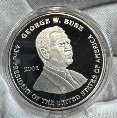 2001 Election George W Bush & Al Gore - One Ounce .999 Silver Medal - Image 1 of 4