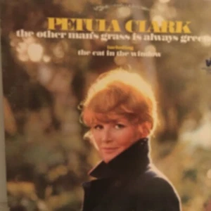 PETULA   CLARK         LP     THE  OTHER  MANS  GRASS  IS  ALWAYS  GREENER  - Picture 1 of 4