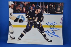 Vladimir Tarasenko Signed Autographed 8x10 Photo NHL St. Louis Blues - Picture 1 of 2