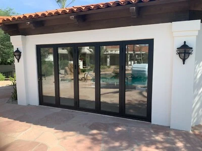 Puerta de patio plegable de aluminio serie 90 144" x 80" | negro mate | oscilante | 5R Foto 1 de 4