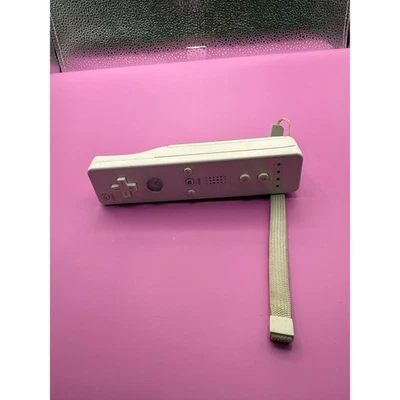 Nyko Wireless Remote Controller for Nintendo Wii With Wrist Strap White - Image 1 of 2