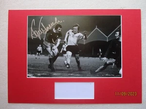JOHN TOSHACK LIVERPOOL LEGEND GENUINE HAND SIGNED A3 MOUNTED PHOTO DISPLAY - COA - Picture 1 of 8