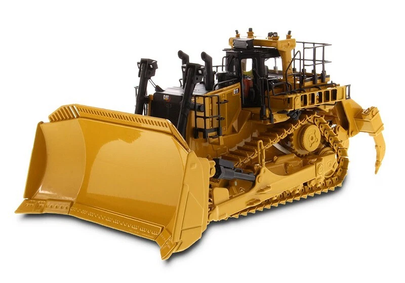 Caterpillar D11 Fusion  Track Type Dozer Diecast Masters 85604 1:50 - Image 1 of 3