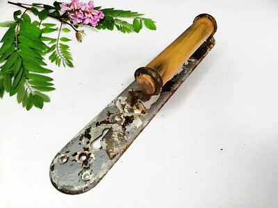 Винтажная бакелитовая дверная ручка ржавый металл СССР старый деревенский декор - Изображение 1 из 4