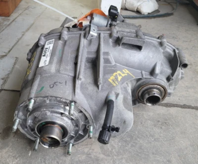 2015-2017 GMC YUKON XL 1500 TRANSFER CASE 6.2L, 8 SPEED AT; PART# 23357724 Foto 1 de 4