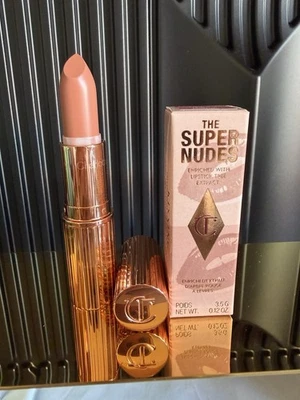 Charlotte Tilbury Super Nudes K.I.S.S.I.N.G IN RUNWAY ROYALTY BNIB Sold Out!!! - Image 1 of 4