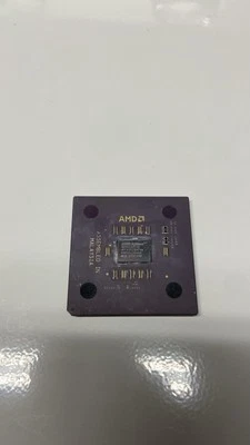 AMD Athlon - 900MHz (A0900AMT3B) CPU Processor - Socket A/462 Thubderbird - Image 1 of 3