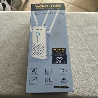 Wavlink AC1200 Dual Band Wi-Fi Range Extender Access Point (WL-WN579X3) - Image 1 of 4