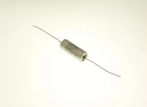 Condensatore 10mfd 30VDC ermeticamente sigillato 10uf 30V DC carta metallizzata-plastica - Foto 1 di 1