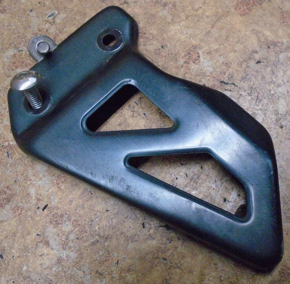 2002 Suzuki GSX-R600 GSXR6 GSXR600 Master Cylinder Foot Brake Lever Guard Right - Imagem 1 de 1