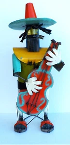 METAL ART MARIACHI SCULPTURE 33" TALL YARD ART MUSICIAN W/ BASE - Picture 1 of 5